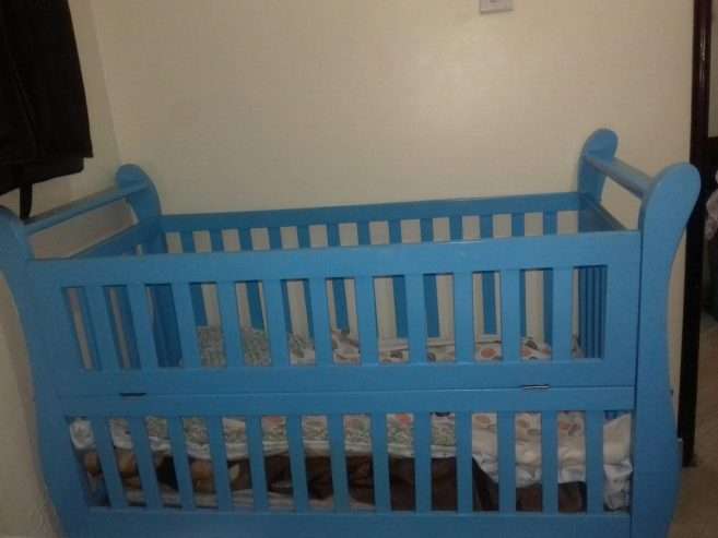 Baby crib