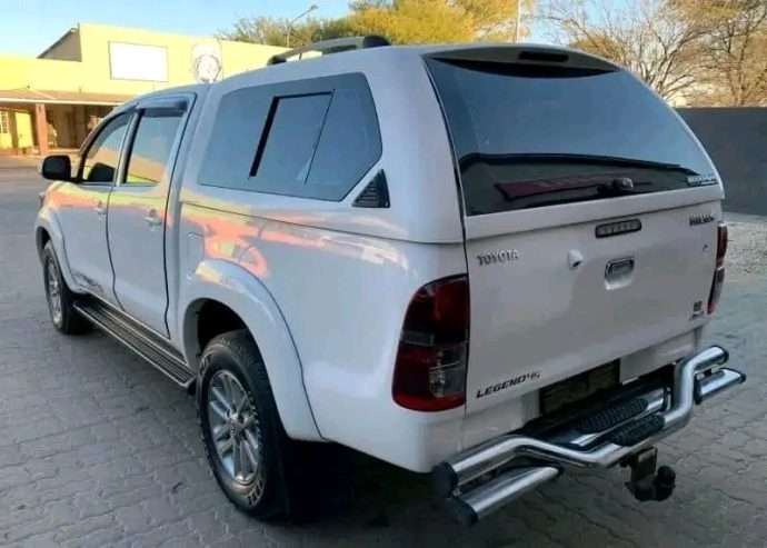 Toyota hilux double cab